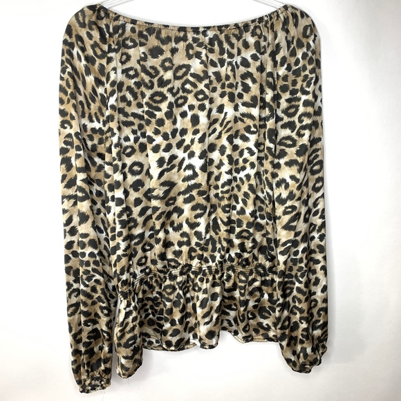 ELLEN TRACY • Animal Print Peplum Blouse • L - Picture 3 of 7
